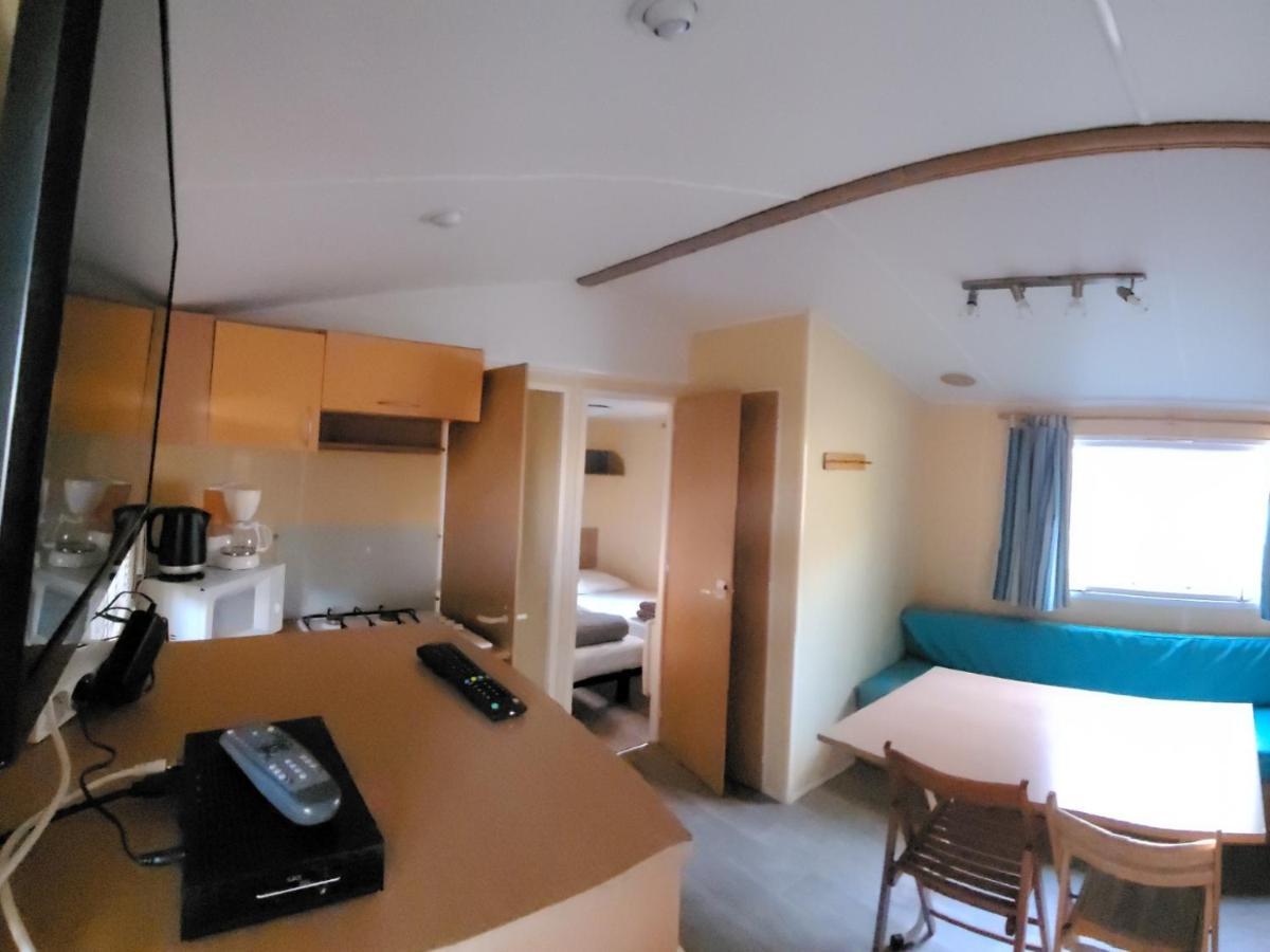 Péronne Camping Le Brochet מראה חיצוני תמונה