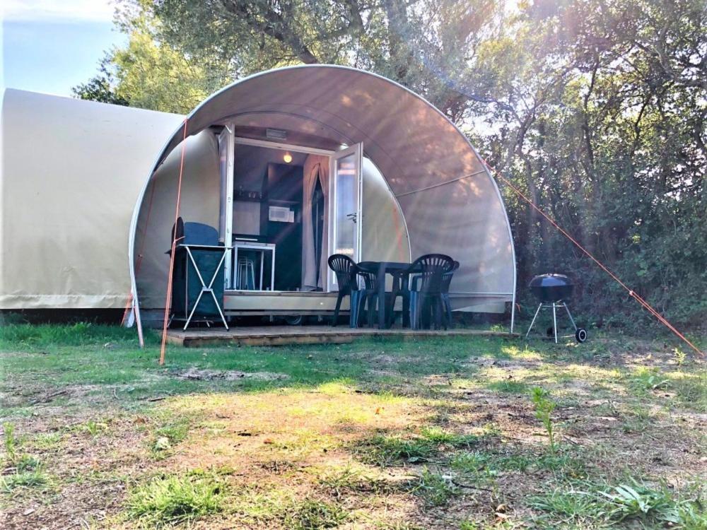 Péronne Camping Le Brochet מראה חיצוני תמונה